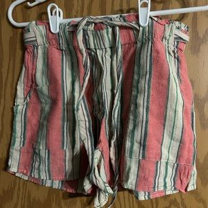 Derek Heart high waisted shorts. Size large. Pink with white stripes